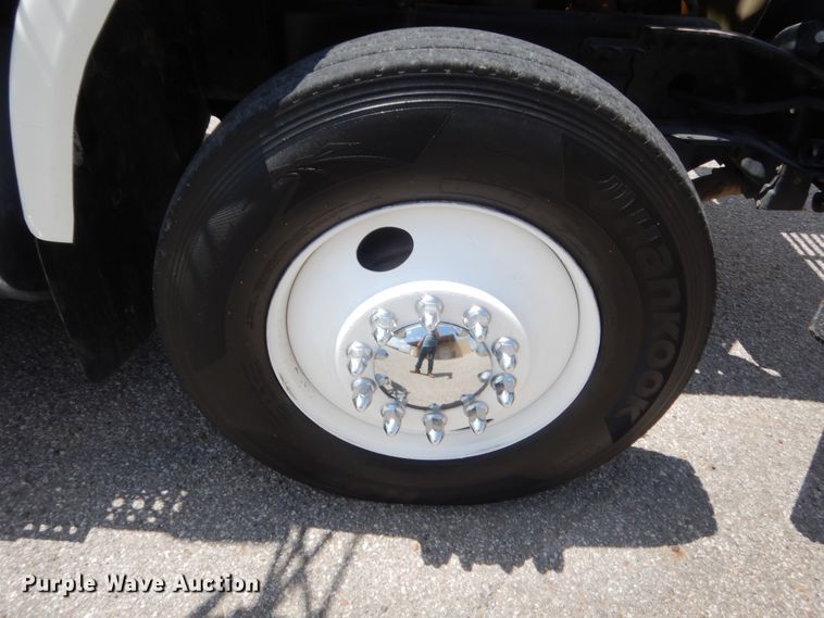 image for item IT9671 2009 Freightliner FLD120  dump truck