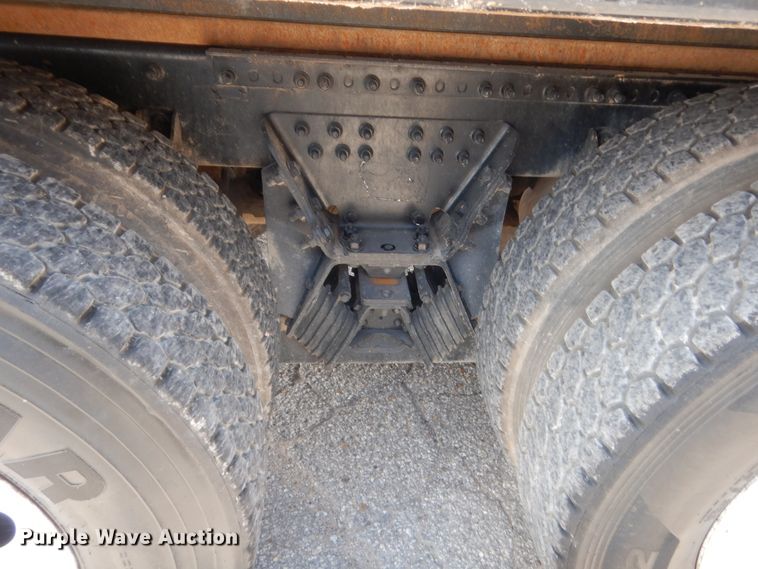 image for item IT9671 2009 Freightliner FLD120  dump truck