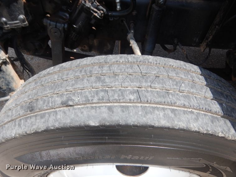 image for item IT9671 2009 Freightliner FLD120  dump truck