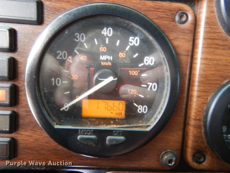 image for item IT9672 2009 Freightliner FLD120  dump truck