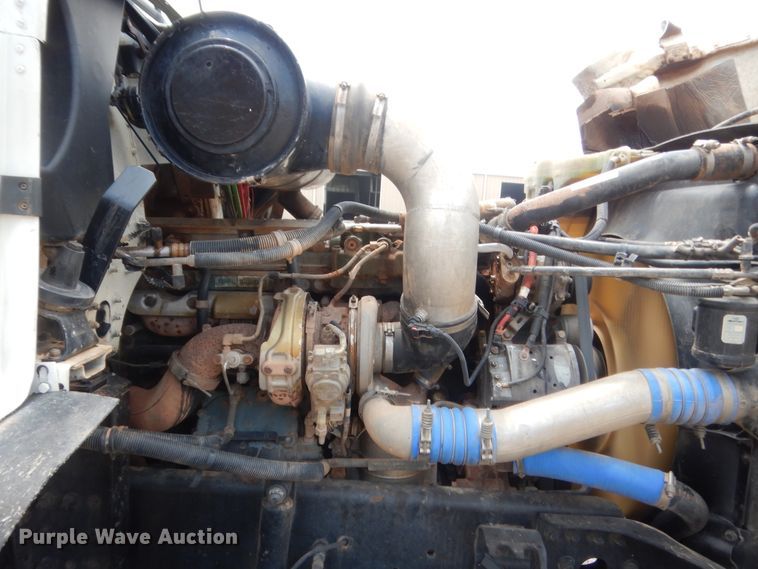 image for item IT9672 2009 Freightliner FLD120  dump truck