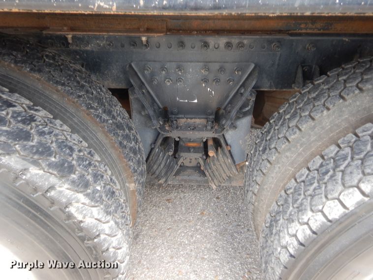 image for item IT9672 2009 Freightliner FLD120  dump truck