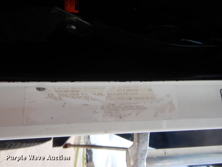 image for item IT9672 2009 Freightliner FLD120  dump truck