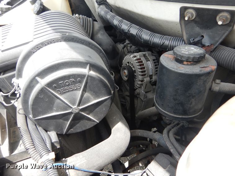 image for item JI9603 2006 Chevrolet Express G3500  box truck