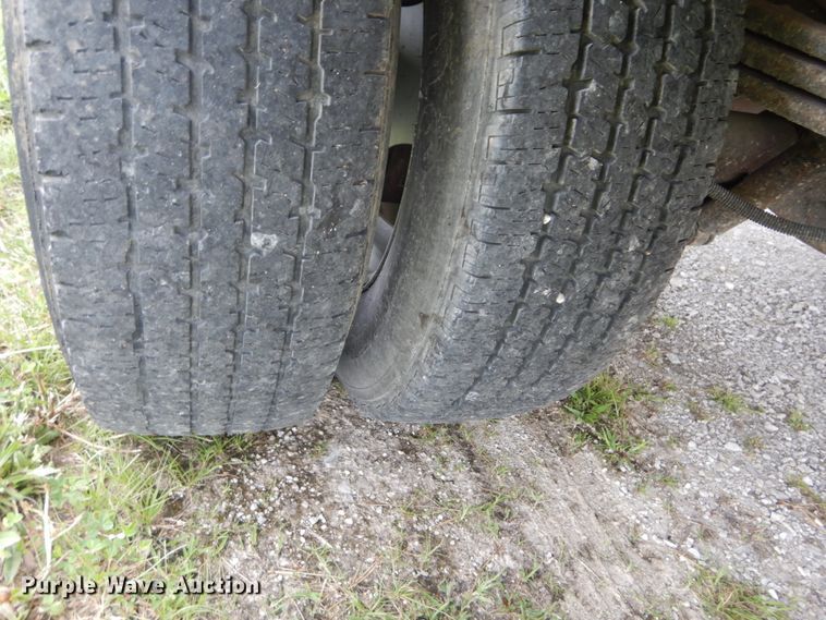 image for item JI9603 2006 Chevrolet Express G3500  box truck