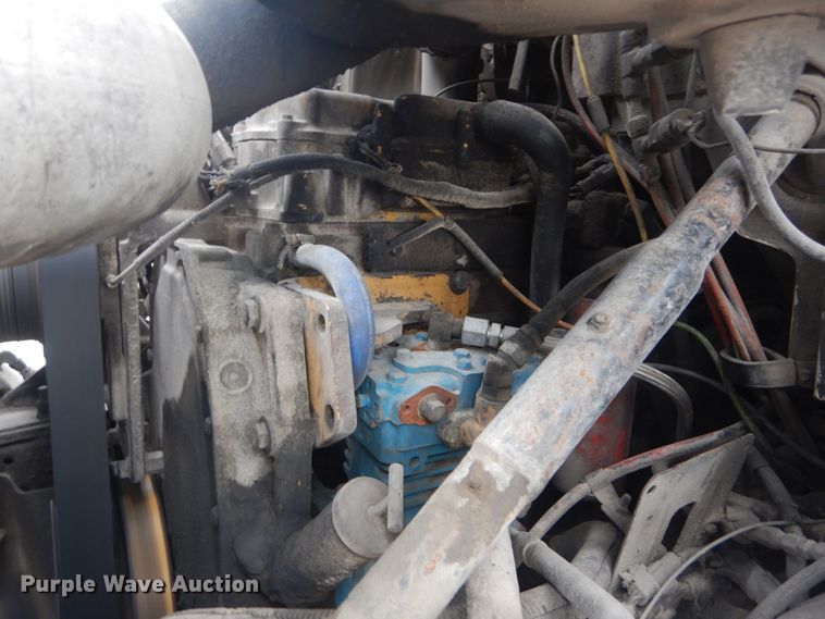 image for item JI9618 1998 Ford LTA9000  vacuum truck