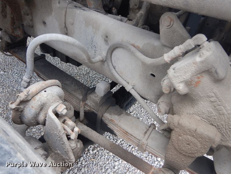 image for item JI9618 1998 Ford LTA9000  vacuum truck