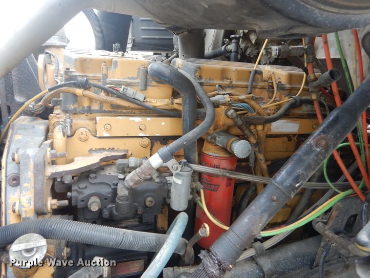 image for item JI9620 1997 Ford LT9000  vacuum truck