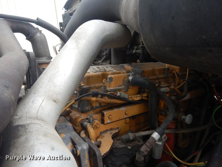 image for item JI9620 1997 Ford LT9000  vacuum truck