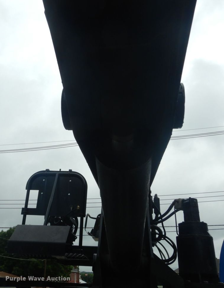 image for item JI9626 1995 Ford LTS9000  crane truck