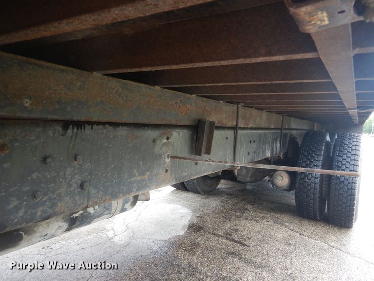 image for item JI9626 1995 Ford LTS9000  crane truck