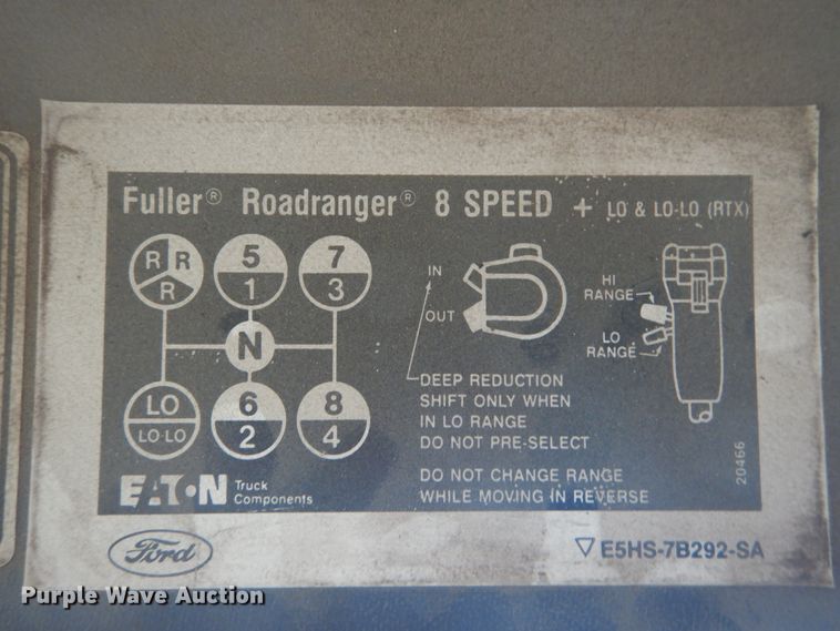 image for item JI9626 1995 Ford LTS9000  crane truck