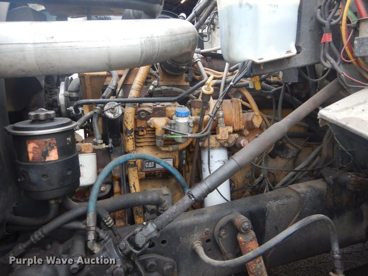 image for item JI9626 1995 Ford LTS9000  crane truck