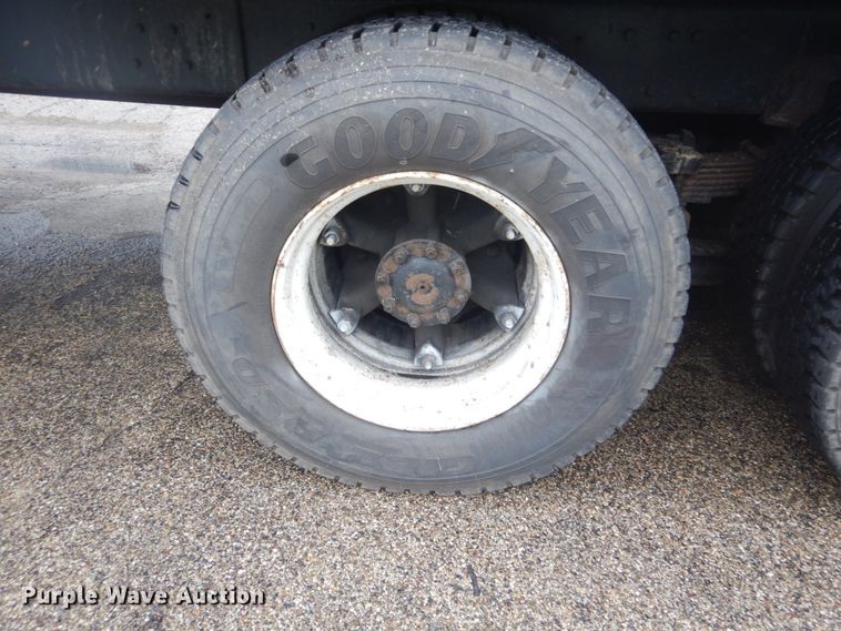 image for item JI9626 1995 Ford LTS9000  crane truck