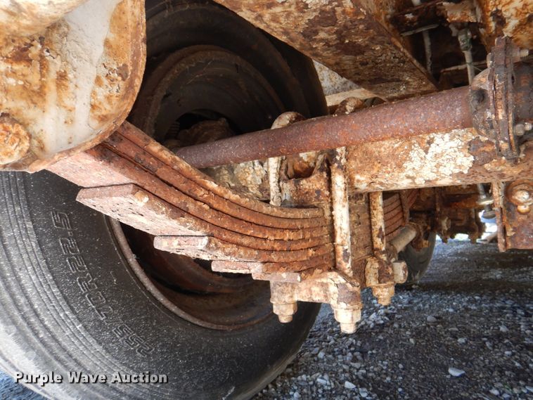 image for item JY9765 1990 Phelan WT-25H-HFN  lowboy equipment trailer