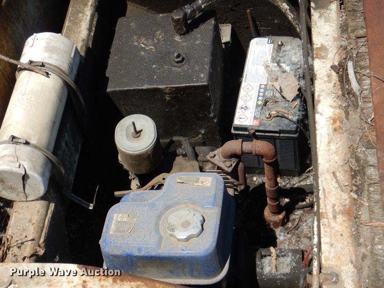 image for item JY9765 1990 Phelan WT-25H-HFN  lowboy equipment trailer