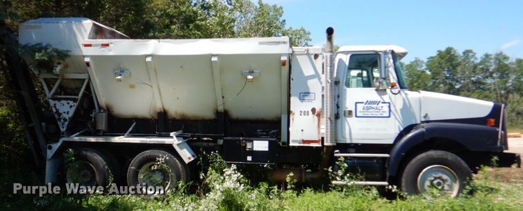 image for item JY9767 1996 Volvo WG  volumetric concrete truck