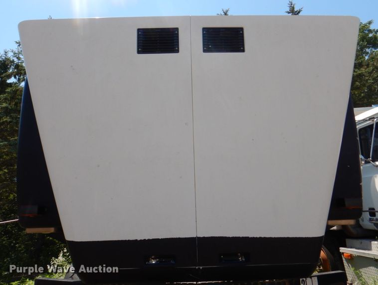 image for item JY9767 1996 Volvo WG  volumetric concrete truck