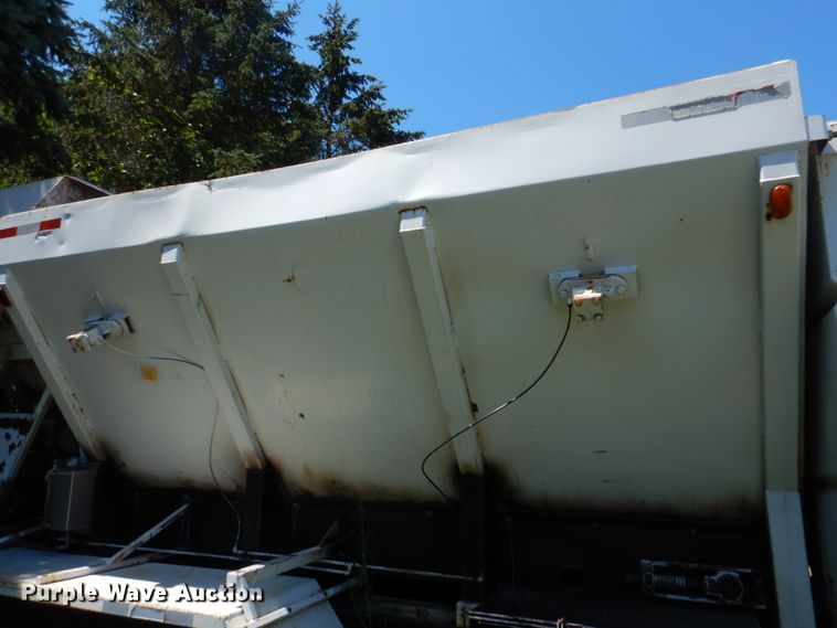 image for item JY9767 1996 Volvo WG  volumetric concrete truck