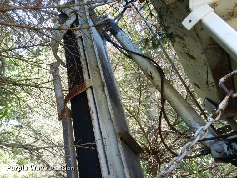 image for item JY9767 1996 Volvo WG  volumetric concrete truck