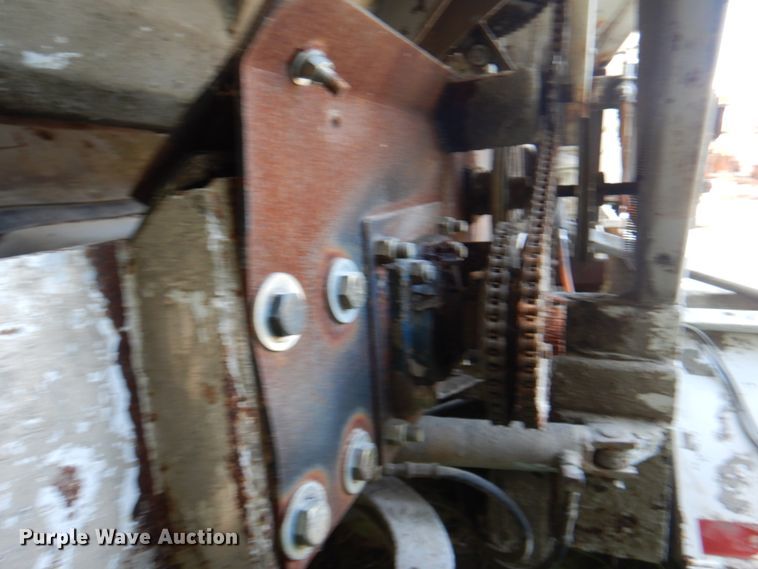 image for item JY9767 1996 Volvo WG  volumetric concrete truck