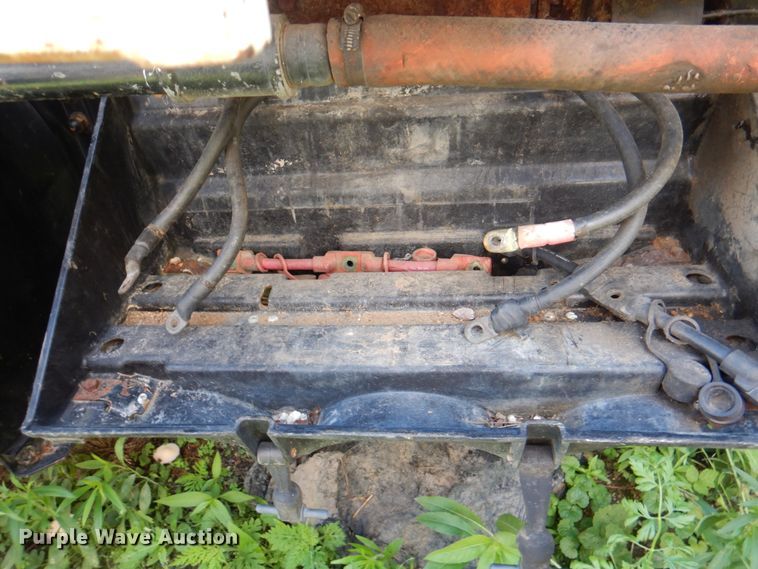 image for item JY9767 1996 Volvo WG  volumetric concrete truck