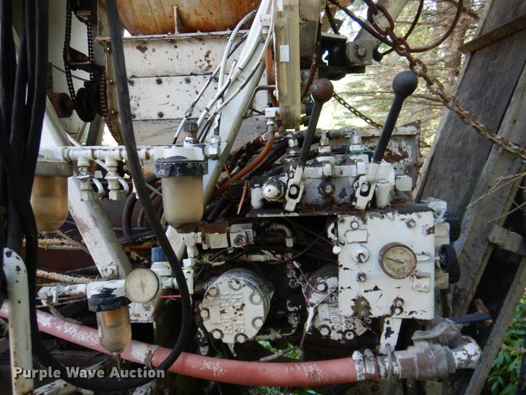 image for item JY9767 1996 Volvo WG  volumetric concrete truck