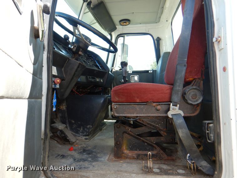 image for item JY9767 1996 Volvo WG  volumetric concrete truck