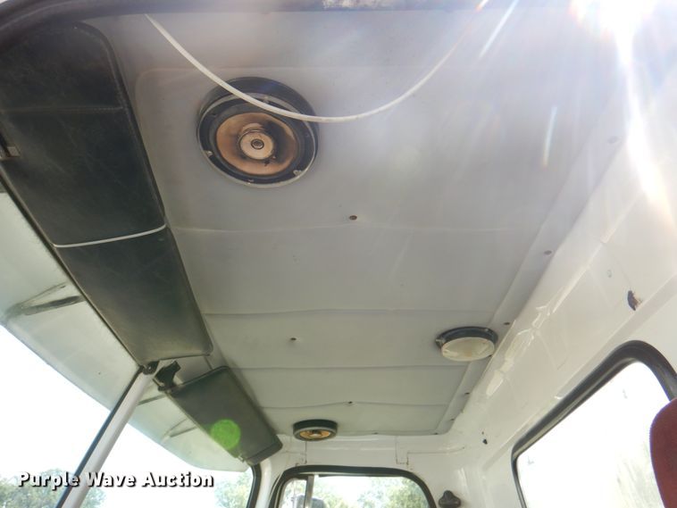 image for item JY9767 1996 Volvo WG  volumetric concrete truck