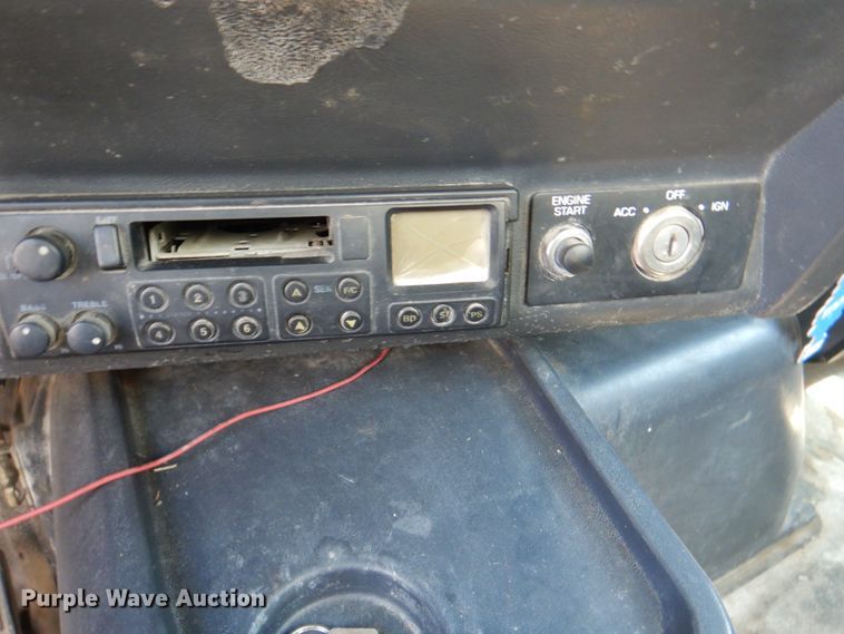 image for item JY9767 1996 Volvo WG  volumetric concrete truck