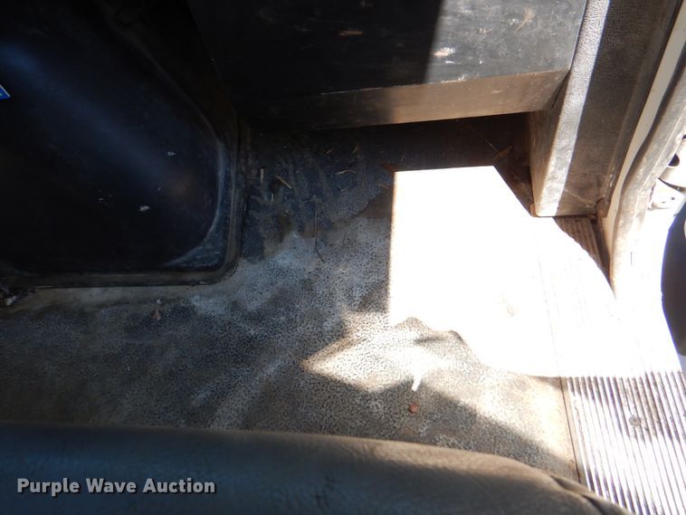 image for item JY9767 1996 Volvo WG  volumetric concrete truck