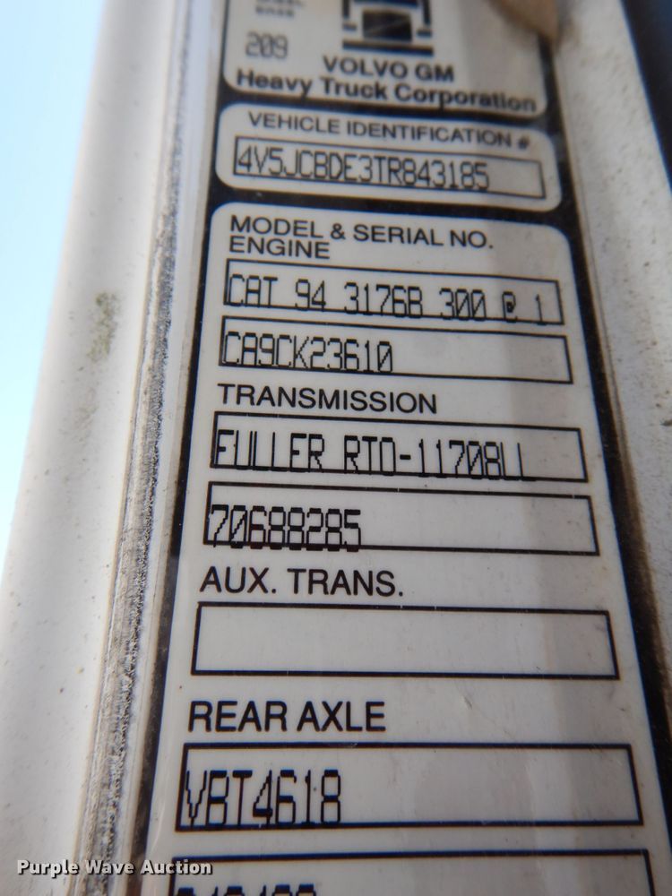 image for item JY9767 1996 Volvo WG  volumetric concrete truck