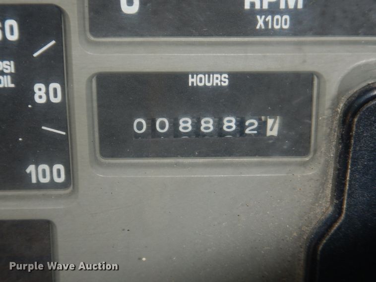 image for item JY9770 1996 International 4900  oil distributor truck