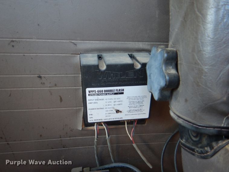 image for item JY9770 1996 International 4900  oil distributor truck