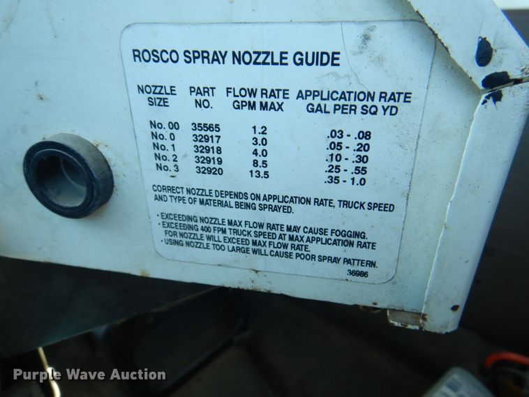 image for item JY9770 1996 International 4900  oil distributor truck