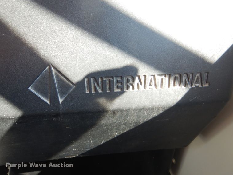 image for item JY9770 1996 International 4900  oil distributor truck