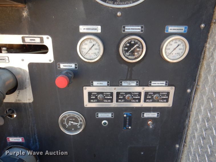 image for item JY9772 1989 White GMC WCS  tank truck