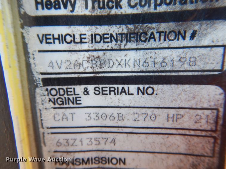 image for item JY9772 1989 White GMC WCS  tank truck