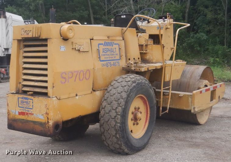 image for item JY9773 1979 Rexnord SP700  single drum vibratory roller