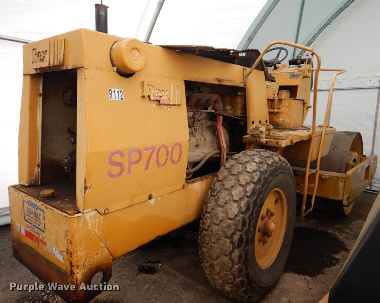 image for item JY9773 1979 Rexnord SP700  single drum vibratory roller