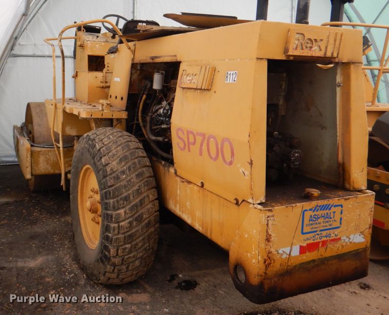 image for item JY9773 1979 Rexnord SP700  single drum vibratory roller