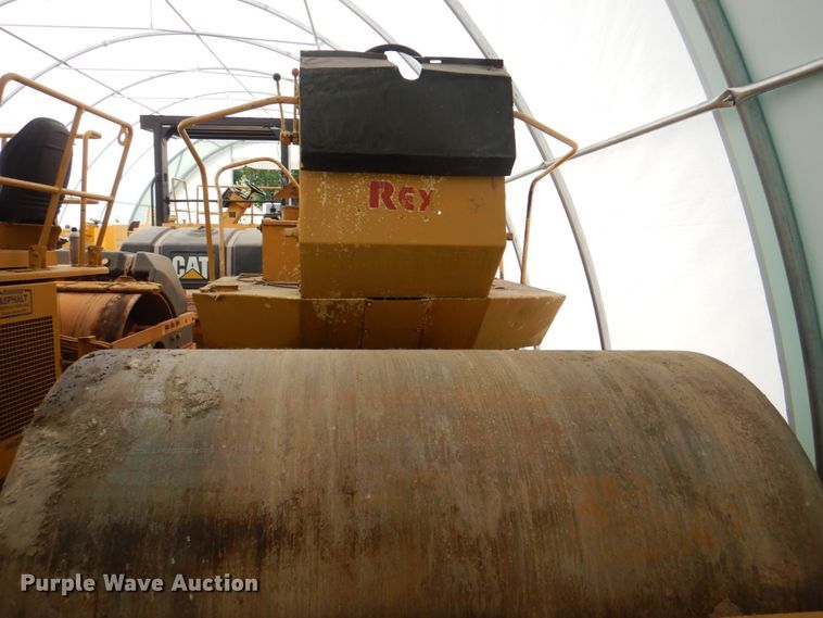 image for item JY9773 1979 Rexnord SP700  single drum vibratory roller