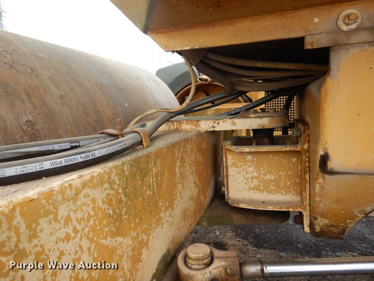 image for item JY9773 1979 Rexnord SP700  single drum vibratory roller