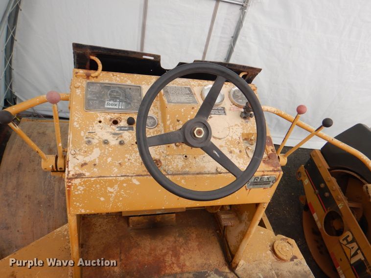 image for item JY9773 1979 Rexnord SP700  single drum vibratory roller