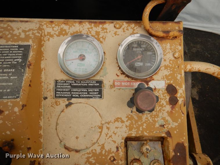 image for item JY9773 1979 Rexnord SP700  single drum vibratory roller