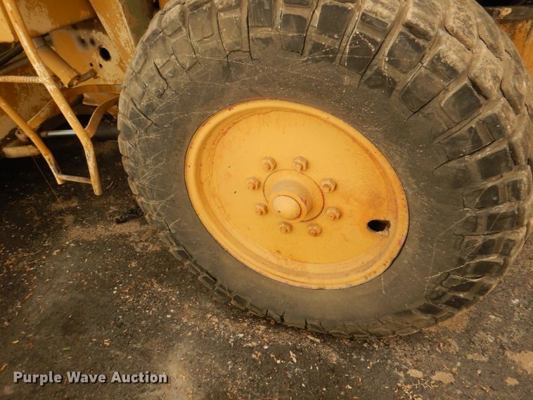 image for item JY9773 1979 Rexnord SP700  single drum vibratory roller