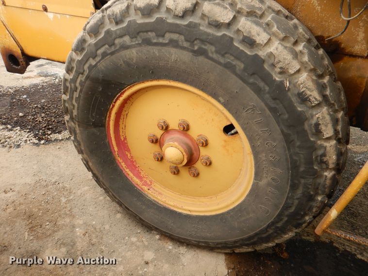 image for item JY9773 1979 Rexnord SP700  single drum vibratory roller