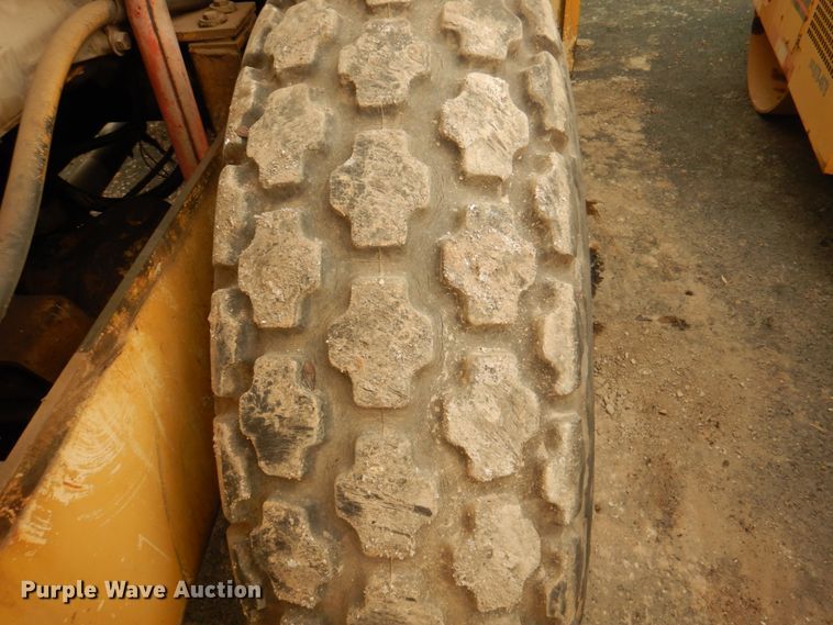 image for item JY9773 1979 Rexnord SP700  single drum vibratory roller