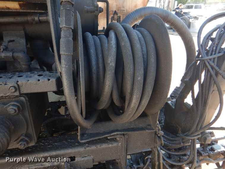 image for item JY9774 1992 Mack Midliner  oil distributor truck