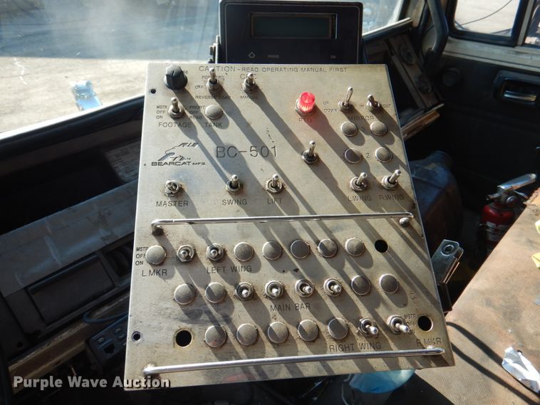 image for item JY9774 1992 Mack Midliner  oil distributor truck